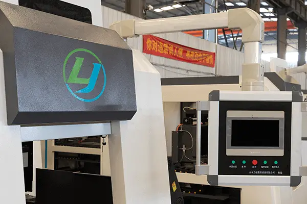 Busbar-Milling-Machine-(5)