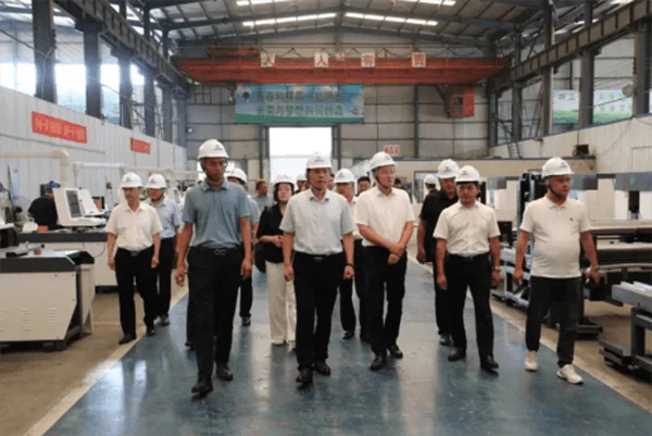 busbar-leader-(1)