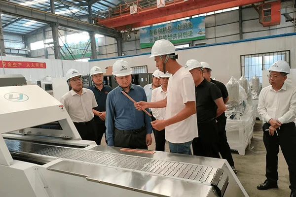 busbar-leader-visting(1)